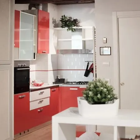 Monolocale Nel Centro Storico Apartment *